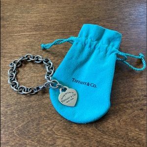 Tiffany & Co. Return to Tiffany Sterling Silver Heart Bracelet